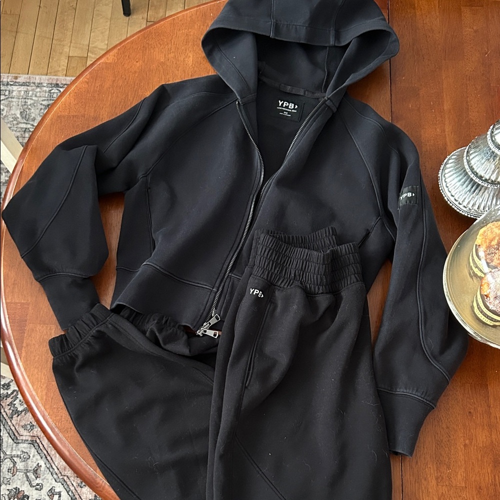 YPB Abercrombie zip hoodie and sweatpants xxs and s